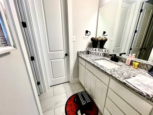 321 Rolling Meadows Drive, Waxahachie, TX 75165