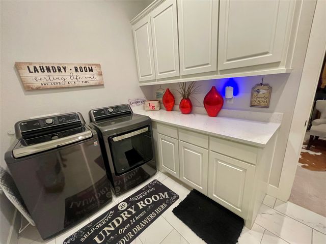 321 Rolling Meadows Drive, Waxahachie, TX 75165