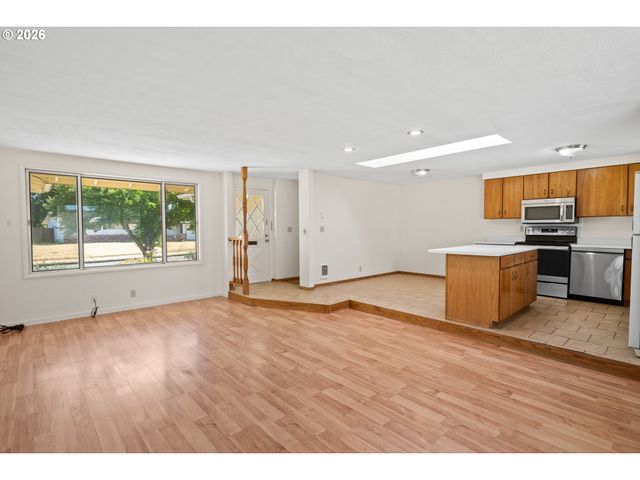 2625 ELYSIUM Ave, Eugene, OR 97401
