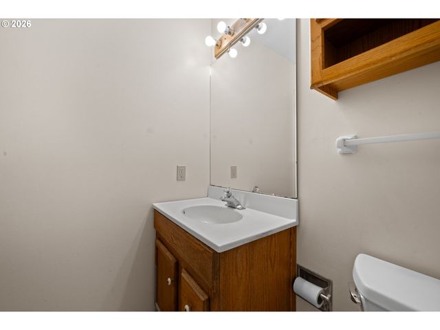 2625 ELYSIUM Ave, Eugene, OR 97401