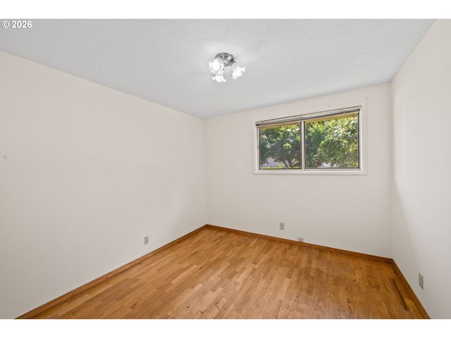 2625 ELYSIUM Ave, Eugene, OR 97401