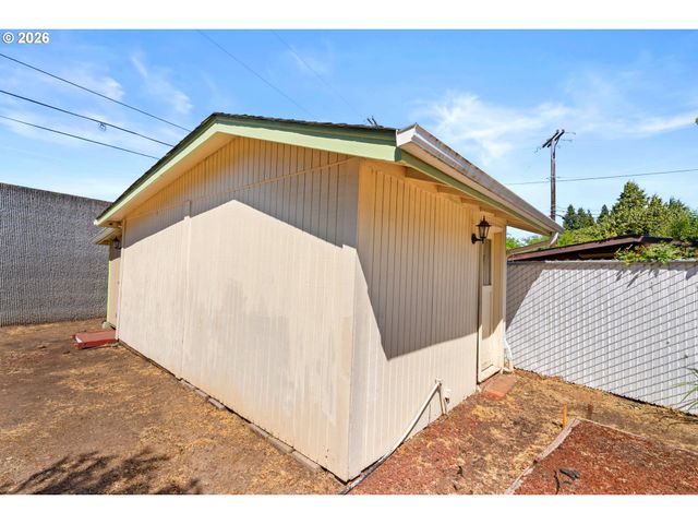2625 ELYSIUM Ave, Eugene, OR 97401