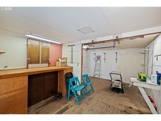 2625 ELYSIUM Ave, Eugene, OR 97401