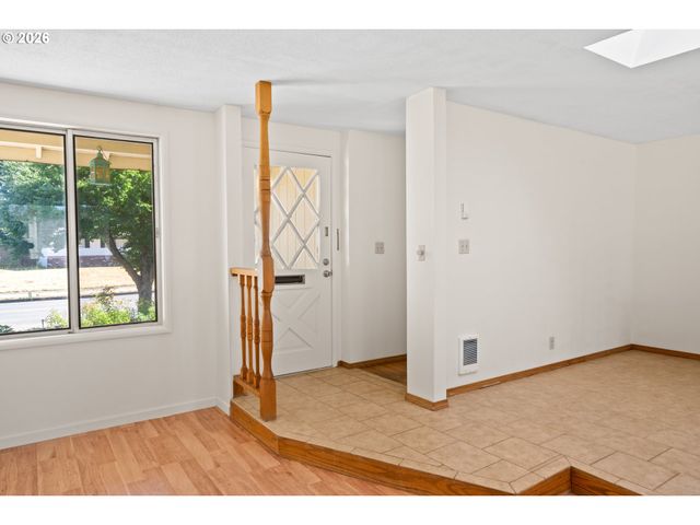 2625 ELYSIUM Ave, Eugene, OR 97401