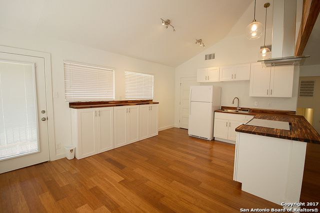 101 Aribe, San Antonio, TX 78216