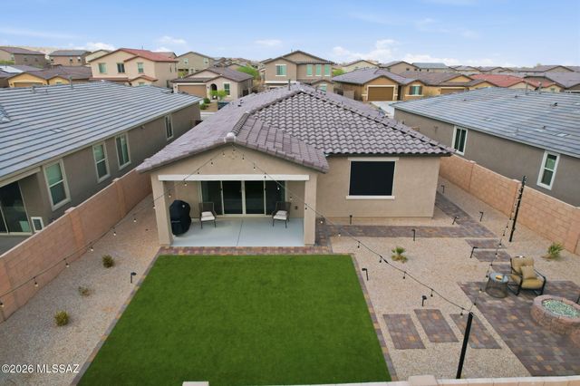 693 W Calle Las Varitas, Sahuarita, AZ 85629