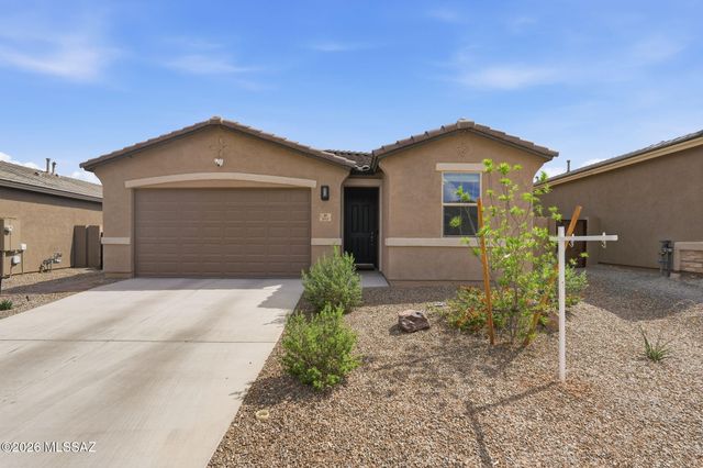 693 W Calle Las Varitas, Sahuarita, AZ 85629