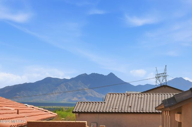 693 W Calle Las Varitas, Sahuarita, AZ 85629