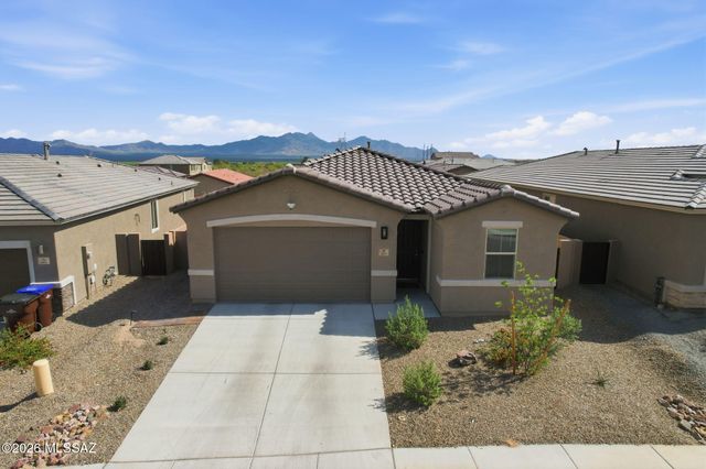 693 W Calle Las Varitas, Sahuarita, AZ 85629