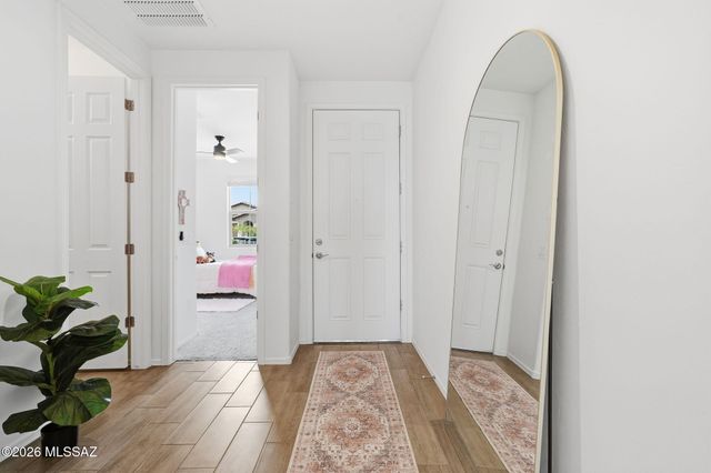 693 W Calle Las Varitas, Sahuarita, AZ 85629