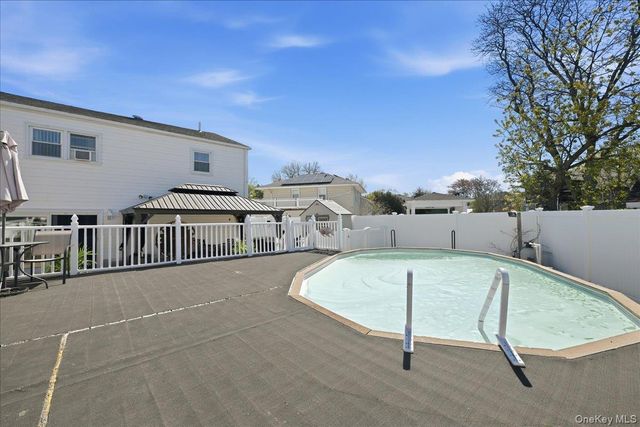 1600 Milburn Court, Wantagh, NY 11793