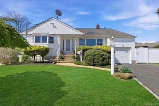 1600 Milburn Court, Wantagh, NY 11793
