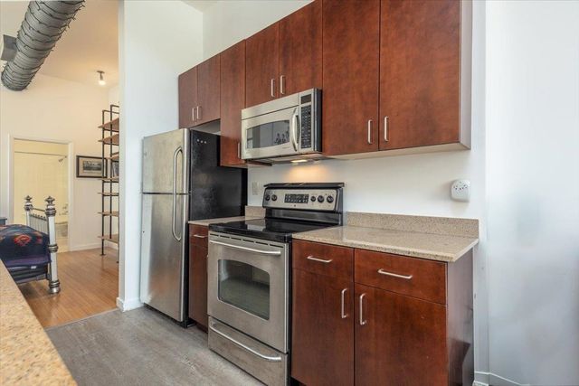 2263 Young Ave Apt 212, Memphis, TN 38104