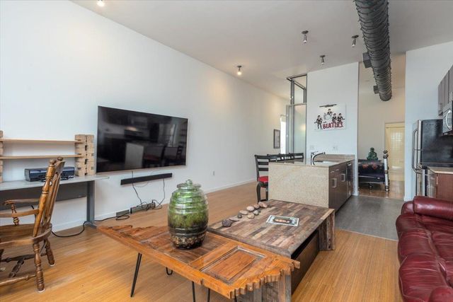 2263 Young Ave Apt 212, Memphis, TN 38104