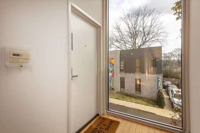 2263 Young Ave Apt 212, Memphis, TN 38104