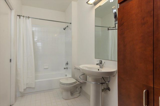 2263 Young Ave Apt 212, Memphis, TN 38104