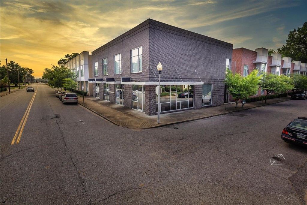 2263 Young Ave Apt 212, Memphis, TN 38104