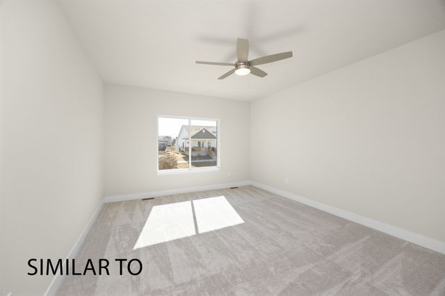 16724 Walnut Meadows Circle, Urbandale, IA 50323