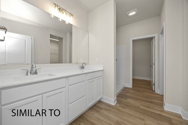 16724 Walnut Meadows Circle, Urbandale, IA 50323