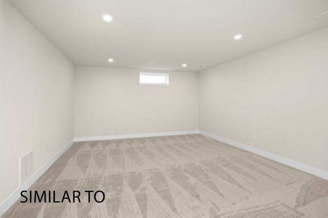 16724 Walnut Meadows Circle, Urbandale, IA 50323