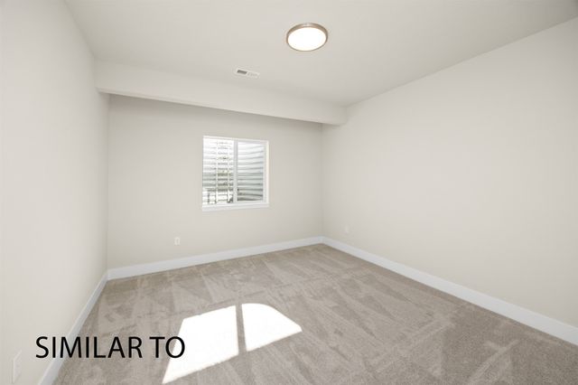 16724 Walnut Meadows Circle, Urbandale, IA 50323