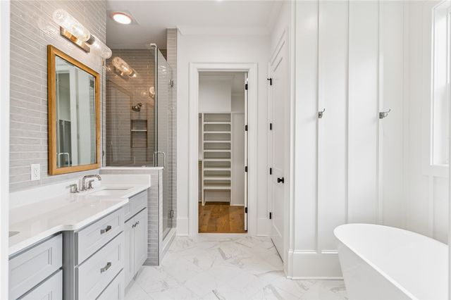 4314 Twelfth Street, St Simons Island, GA 31522