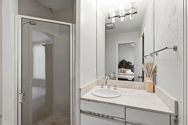 5990 Lindenshire Lane 111, Dallas, TX 75230