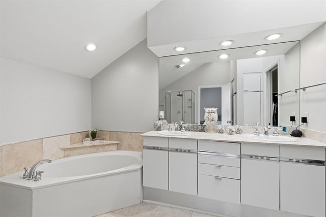 5990 Lindenshire Lane 111, Dallas, TX 75230