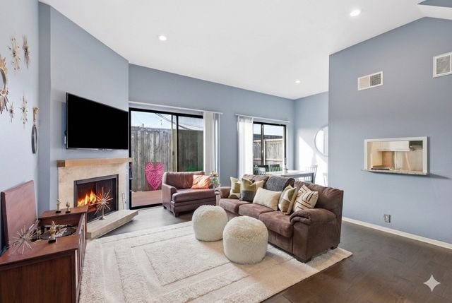 5990 Lindenshire Lane 111, Dallas, TX 75230