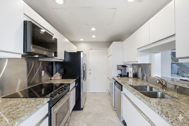 5990 Lindenshire Lane 111, Dallas, TX 75230