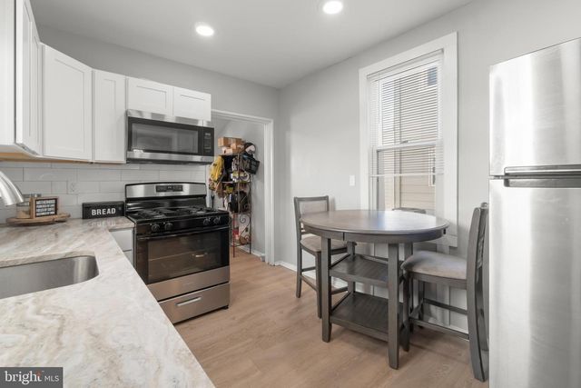 305 BROADWAY, Westville, NJ 08093