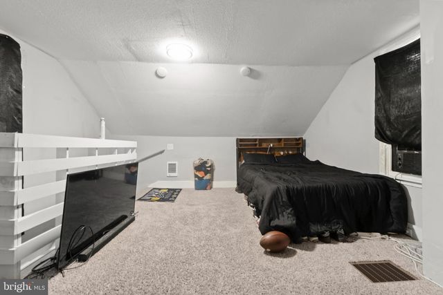 305 BROADWAY, Westville, NJ 08093