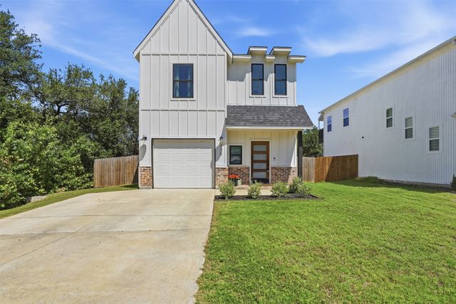 916 Devils River Drive, Granbury, TX 76048
