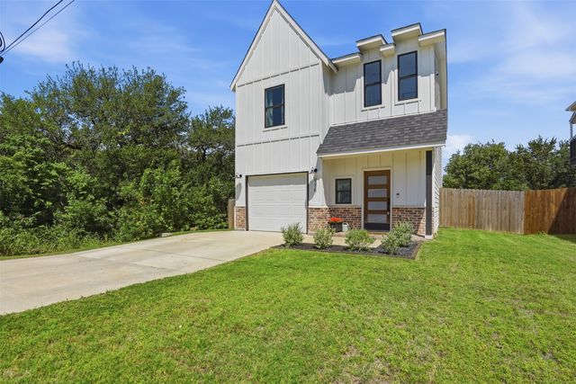 916 Devils River Drive, Granbury, TX 76048