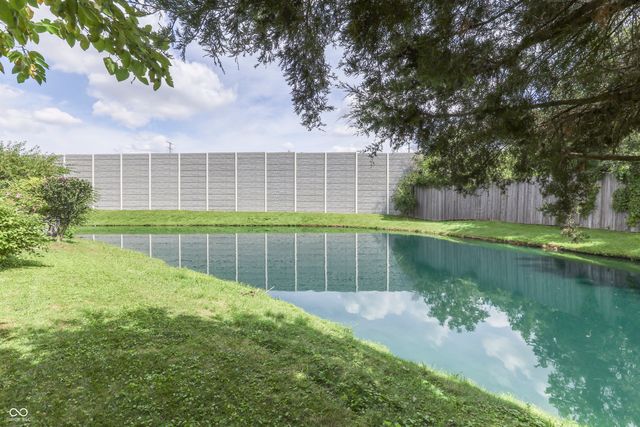 226 Gazebo Drive, Indianapolis, IN 46227