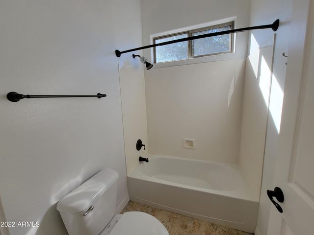 6335 S ROANOKE Street, Gilbert, AZ 85298