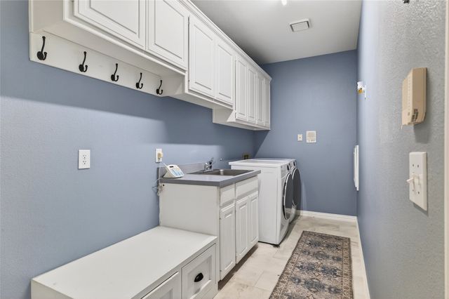 200 Hollowtree Court, Coppell, TX 75019