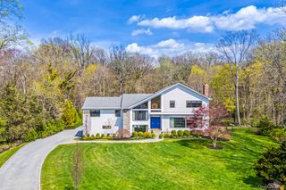68 Brookside Drive, Manhasset, NY 11030