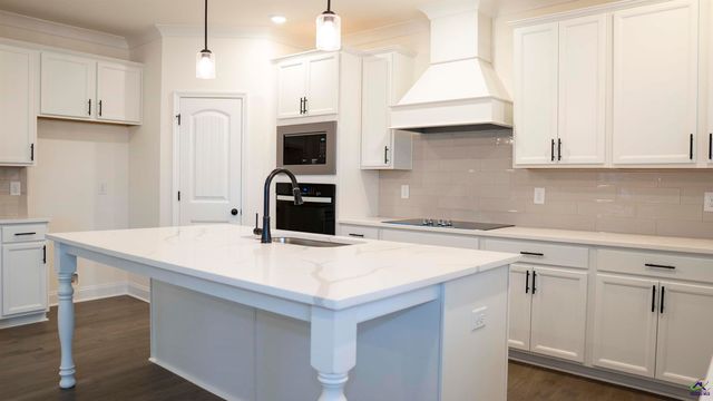 604 Beaver Court, Perry, GA 31069