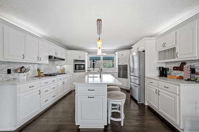 62 Cannon Court, Ellijay, GA 30540