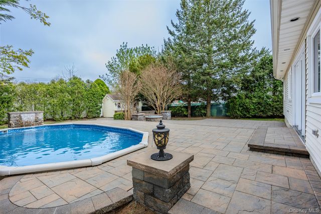 2181 Hortense Avenue, Seaford, NY 11783