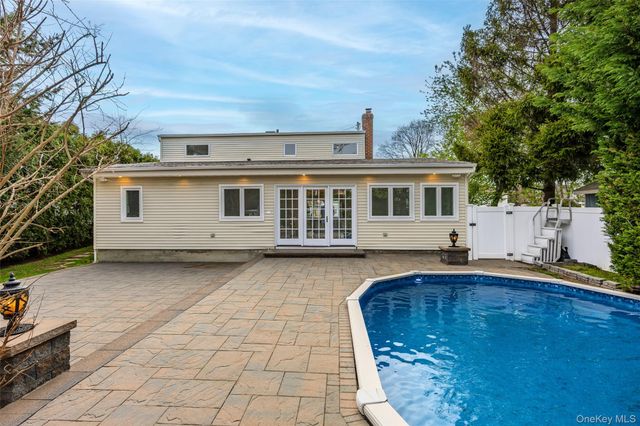 2181 Hortense Avenue, Seaford, NY 11783
