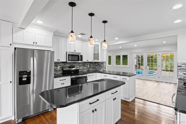 2181 Hortense Avenue, Seaford, NY 11783