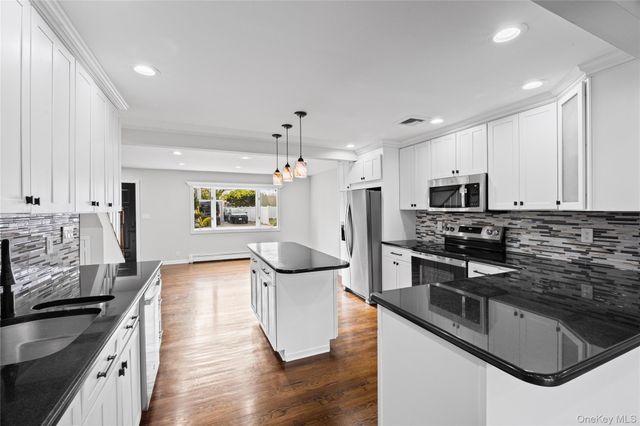 2181 Hortense Avenue, Seaford, NY 11783