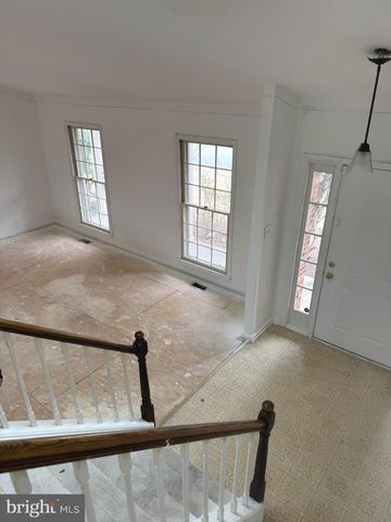 9217 DOROTHY LN, Springfield, VA 22153