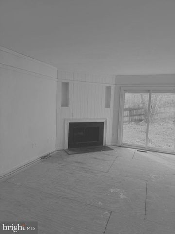 9217 DOROTHY LN, Springfield, VA 22153