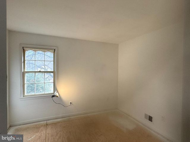 9217 DOROTHY LN, Springfield, VA 22153