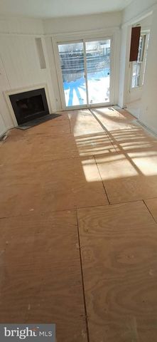 9217 DOROTHY LN, Springfield, VA 22153