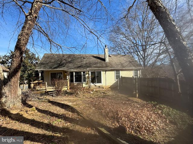 9217 DOROTHY LN, Springfield, VA 22153