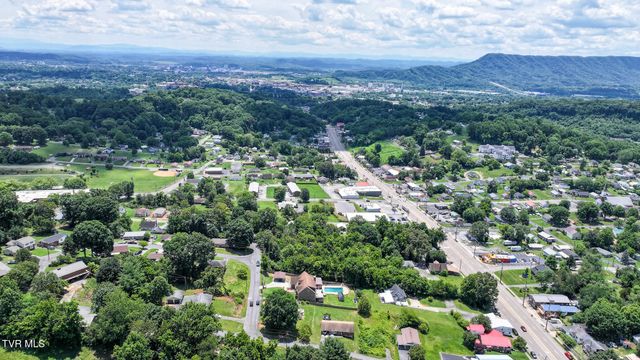 1404 Van Oaks Drive, Kingsport, TN 37665